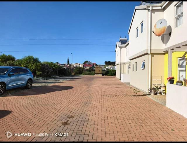 2 BEDROOM PROPERTY TO RENT IN HEIDERAND